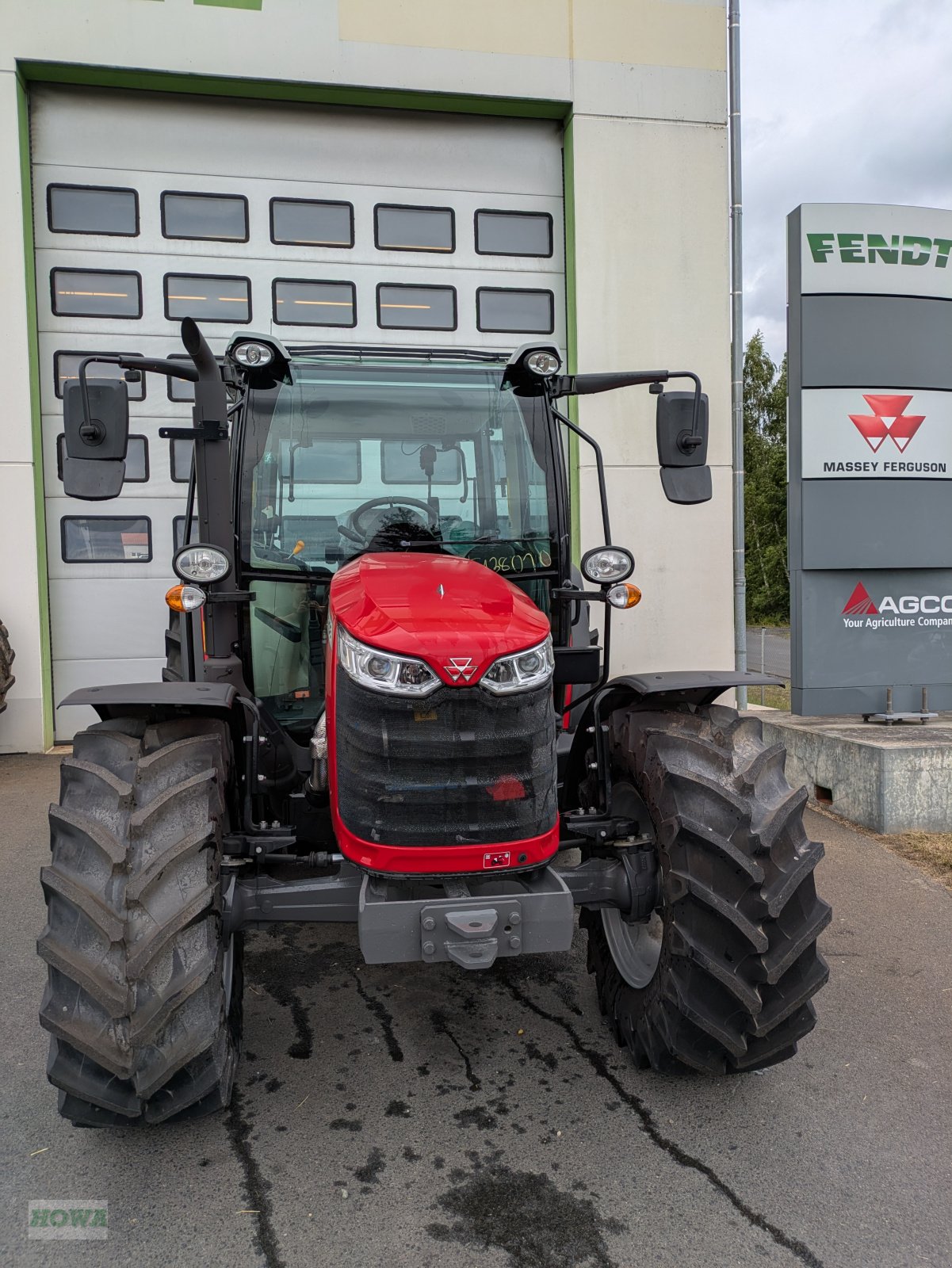 Traktor typu Massey Ferguson 4708, Neumaschine v Neusorg (Obrázek 1)