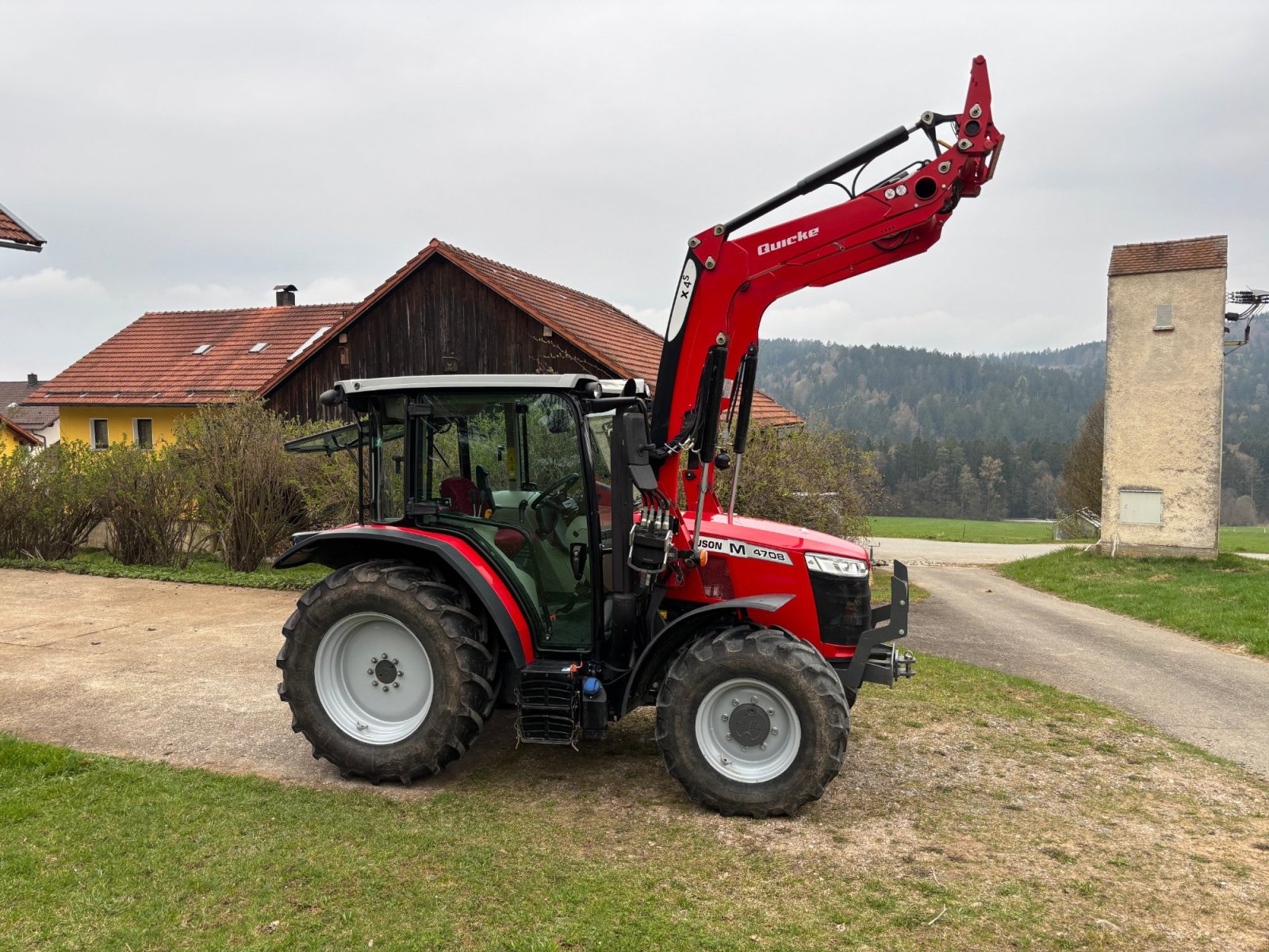 Traktor типа Massey Ferguson 4708, Gebrauchtmaschine в Pemfling (Фотография 3)