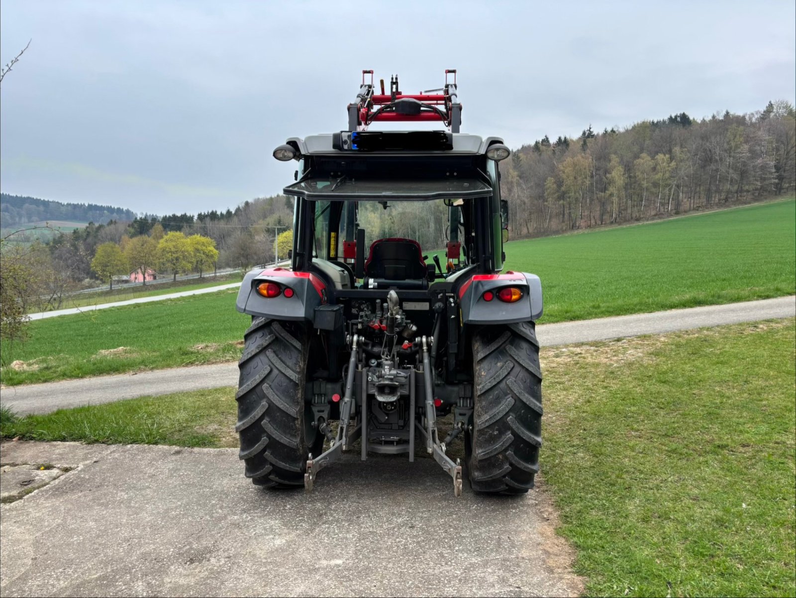 Traktor типа Massey Ferguson 4708, Gebrauchtmaschine в Pemfling (Фотография 4)