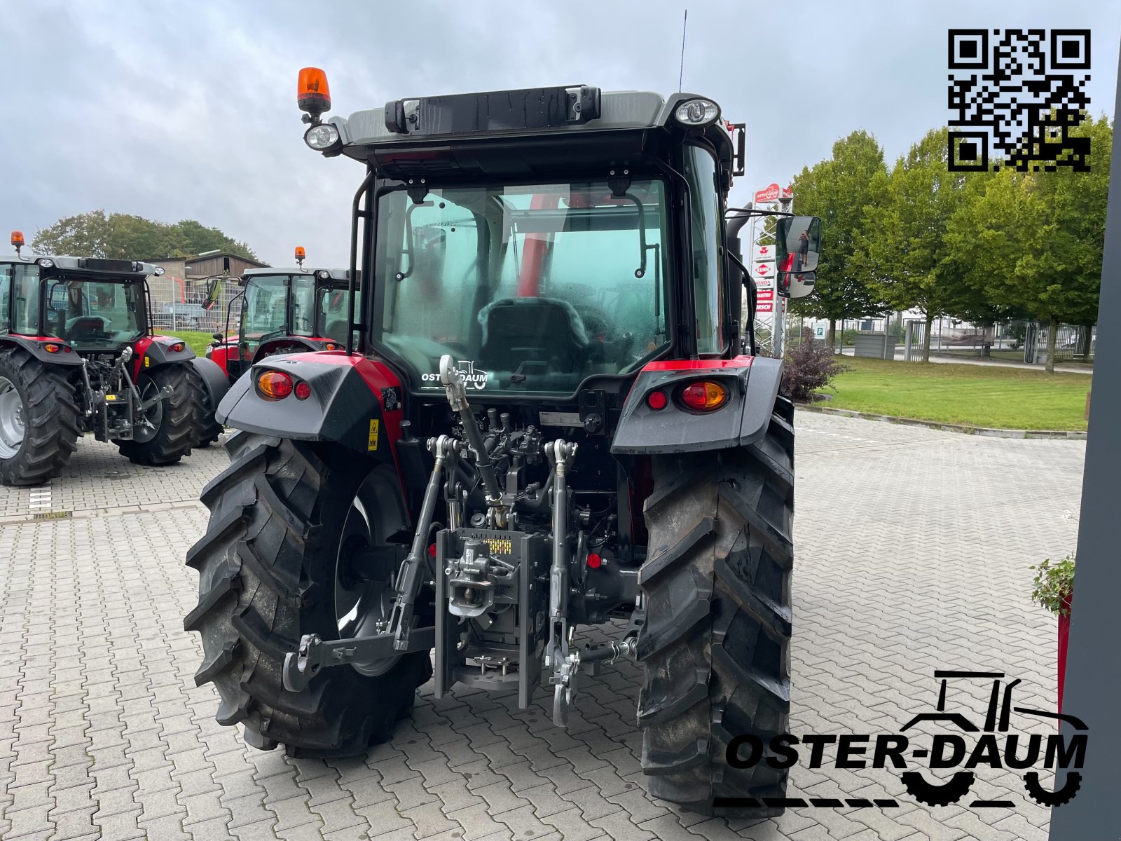Traktor of the type Massey Ferguson 4709 M 12x12, Neumaschine in Kaisersesch (Picture 7)
