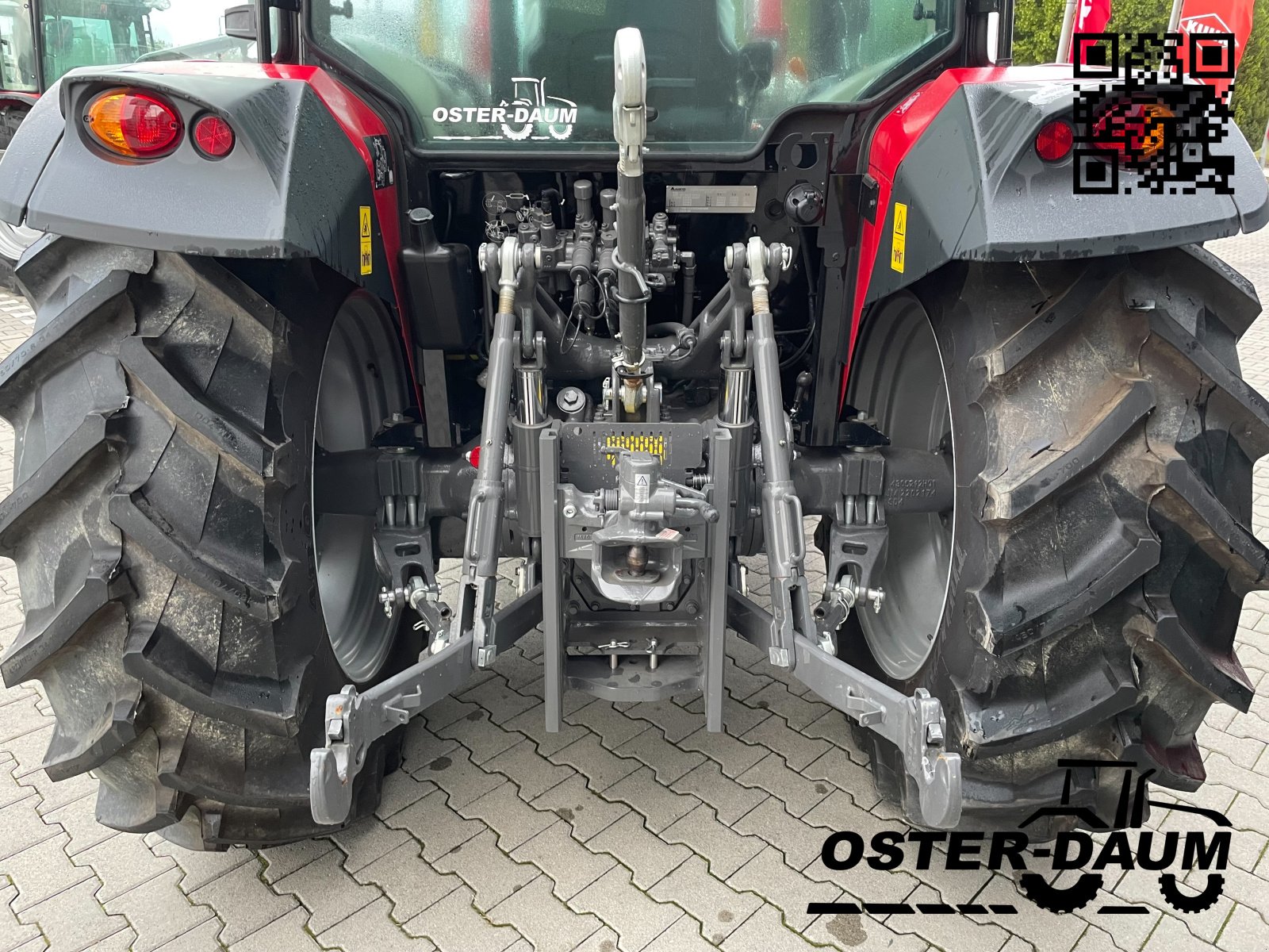 Traktor of the type Massey Ferguson 4709 M 12x12, Neumaschine in Kaisersesch (Picture 18)
