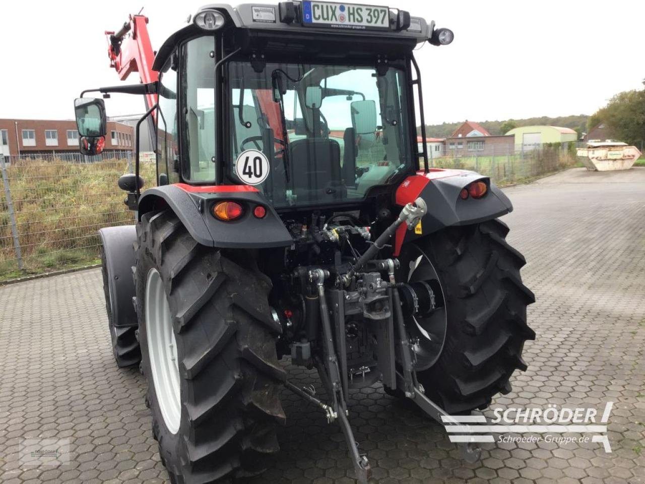 Traktor от тип Massey Ferguson 4709 M CAB ESSENTIAL, Neumaschine в Völkersen (Снимка 4)