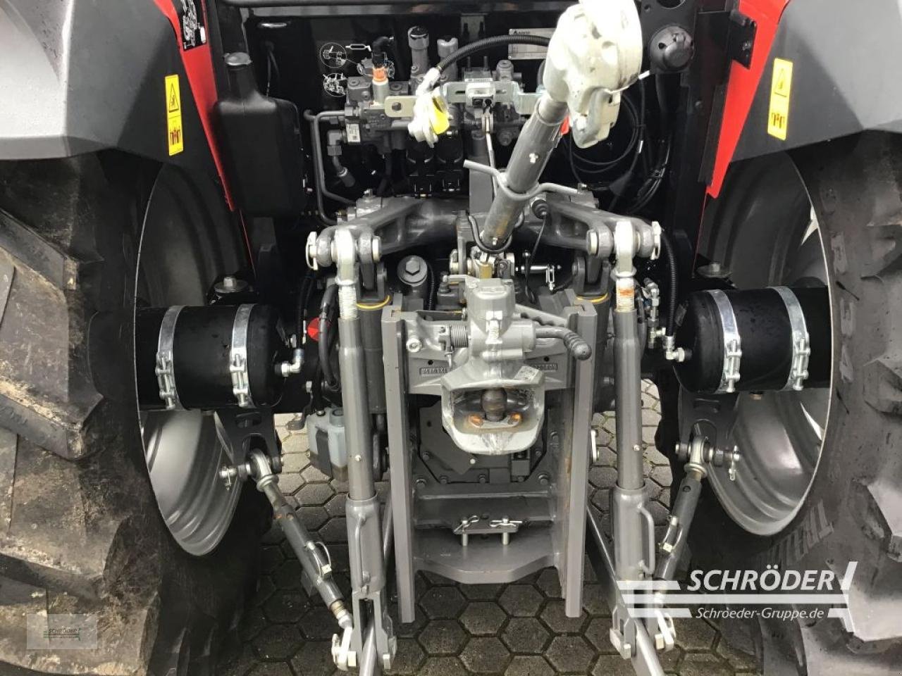 Traktor от тип Massey Ferguson 4709 M CAB ESSENTIAL, Neumaschine в Völkersen (Снимка 5)