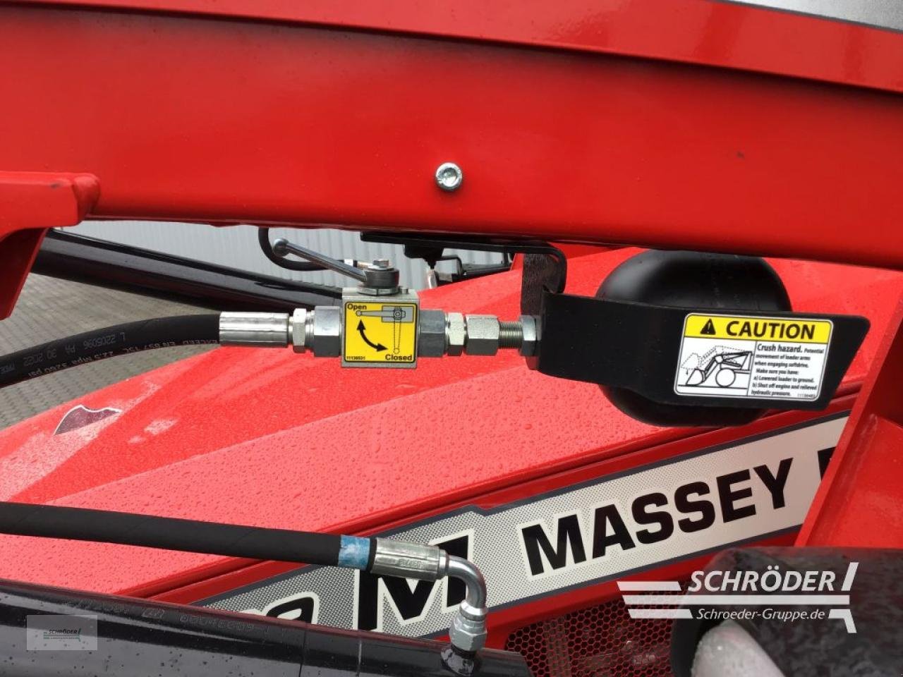 Traktor от тип Massey Ferguson 4709 M CAB ESSENTIAL, Neumaschine в Völkersen (Снимка 10)