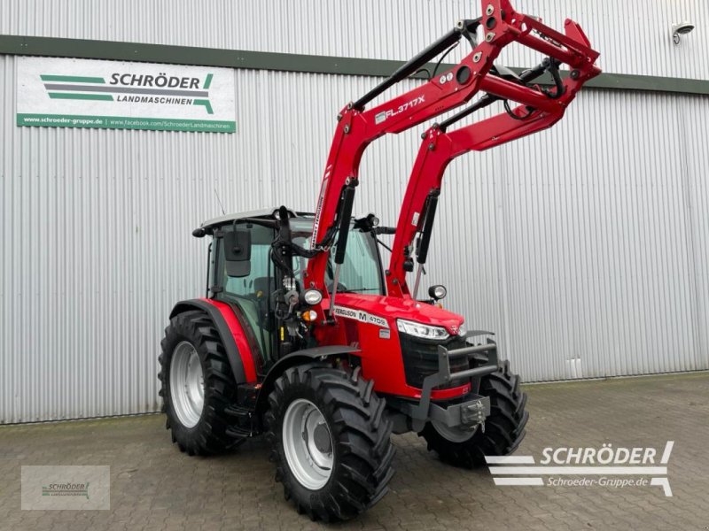 Traktor des Typs Massey Ferguson 4709 M CAB ESSENTIAL, Gebrauchtmaschine in Wildeshausen (Bild 1)