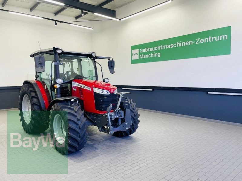Massey Ferguson 4709 M DYNA-2 ESSENTIAL, Gebrauchtmaschine, Baujahr: 2023, Betriebsstunden: 65 Stunden (Bild 1) Traktor des Typs Massey Ferguson 4709 M DYNA-2 ESSENTIAL, Gebrauchtmaschine in Manching (Bild 1)