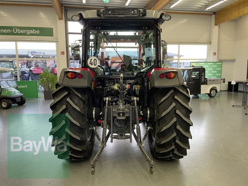 Traktor van het type Massey Ferguson 4709 M DYNA-2 ESSENTIAL, Gebrauchtmaschine in Bamberg (Foto 3)