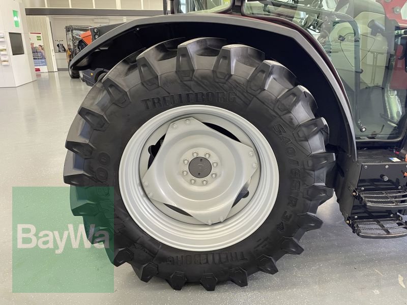 Traktor van het type Massey Ferguson 4709 M DYNA-2 ESSENTIAL, Gebrauchtmaschine in Bamberg (Foto 20)