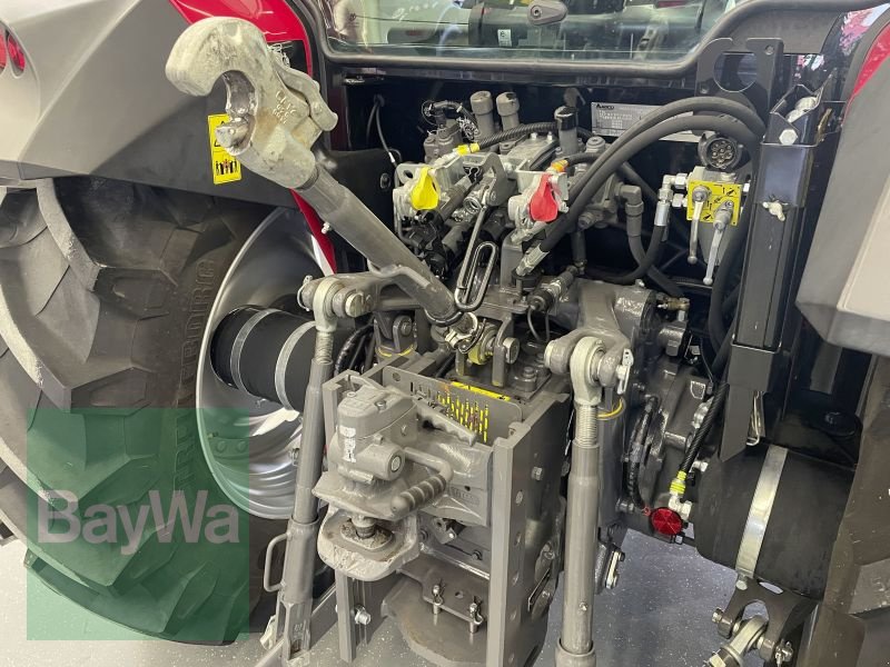 Traktor van het type Massey Ferguson 4709 M DYNA-2 ESSENTIAL, Gebrauchtmaschine in Bamberg (Foto 5)