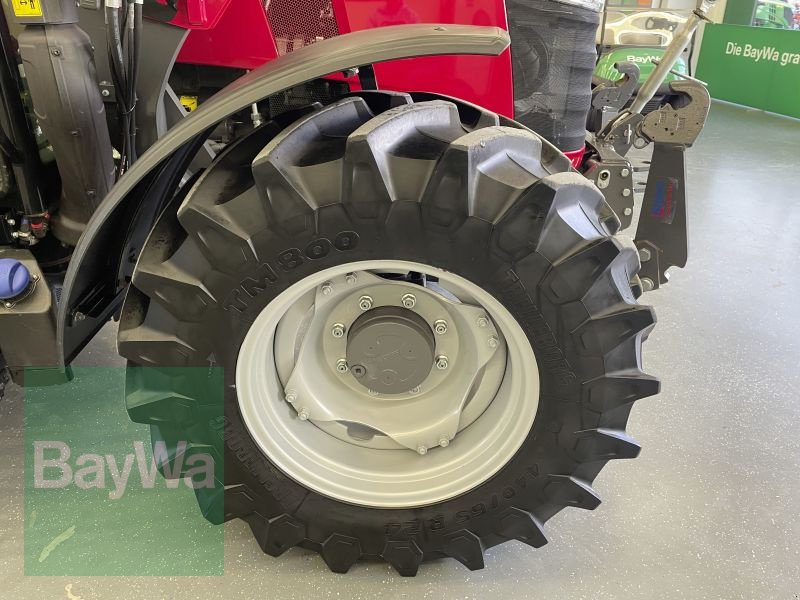 Traktor van het type Massey Ferguson 4709 M DYNA-2 ESSENTIAL, Gebrauchtmaschine in Bamberg (Foto 21)