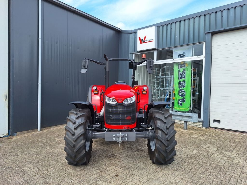 Traktor des Typs Massey Ferguson 4709-M DYNA-2, Neumaschine in MARIENHEEM (Bild 2)