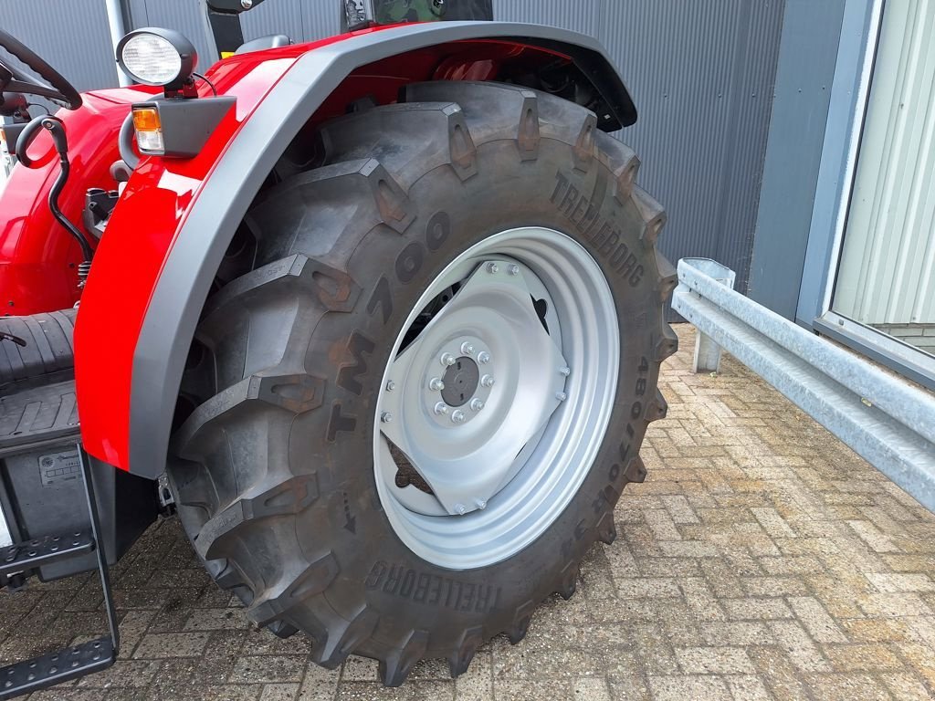 Traktor des Typs Massey Ferguson 4709-M DYNA-2, Neumaschine in MARIENHEEM (Bild 9)