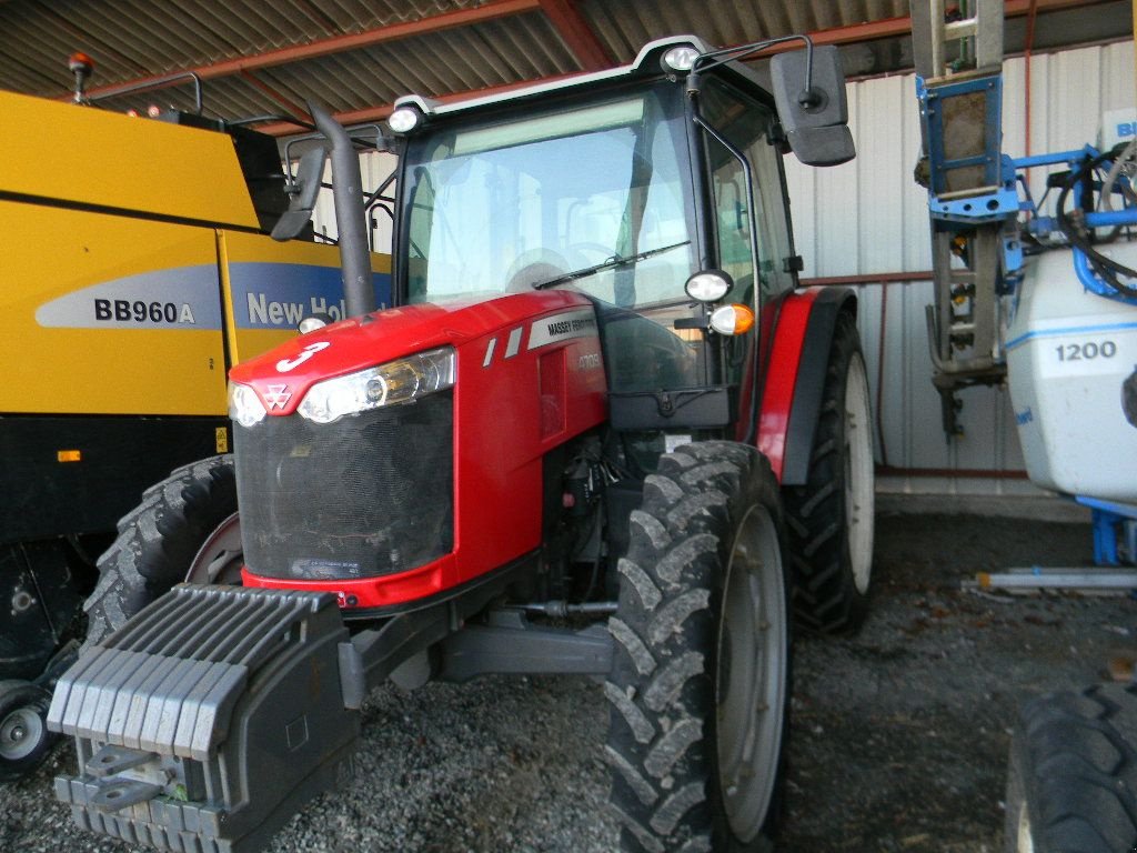 Traktor typu Massey Ferguson 4709, Gebrauchtmaschine v ENNEZAT (Obrázek 2)