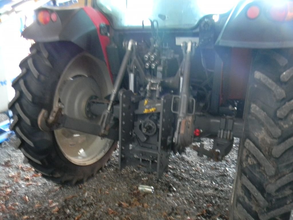 Traktor typu Massey Ferguson 4709, Gebrauchtmaschine v ENNEZAT (Obrázek 4)