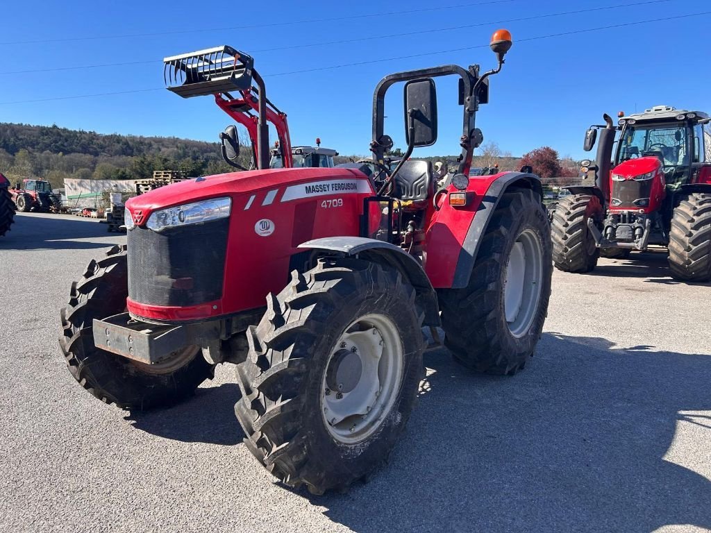 Traktor vrste Massey Ferguson 4709, Gebrauchtmaschine v LA ROCHE JAUDY (Slika 2)
