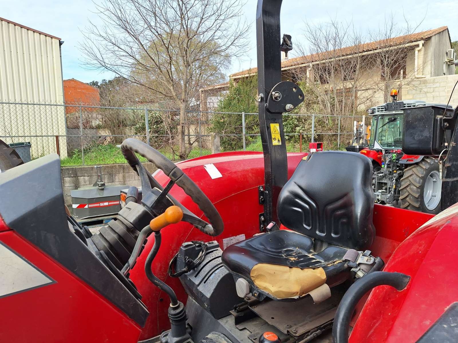 Traktor of the type Massey Ferguson 4709, Gebrauchtmaschine in UCHAUD (Picture 6)