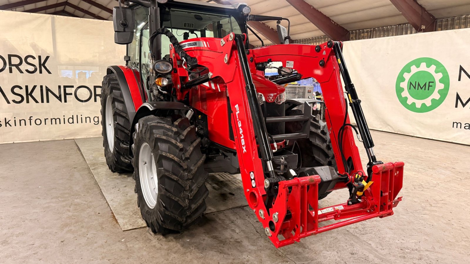 Traktor Türe ait Massey Ferguson 4709, Gebrauchtmaschine içinde Ølen (resim 8)