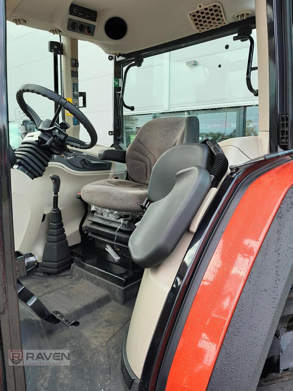 Traktor of the type Massey Ferguson 4709M Cab, Gebrauchtmaschine in Sulingen (Picture 10)