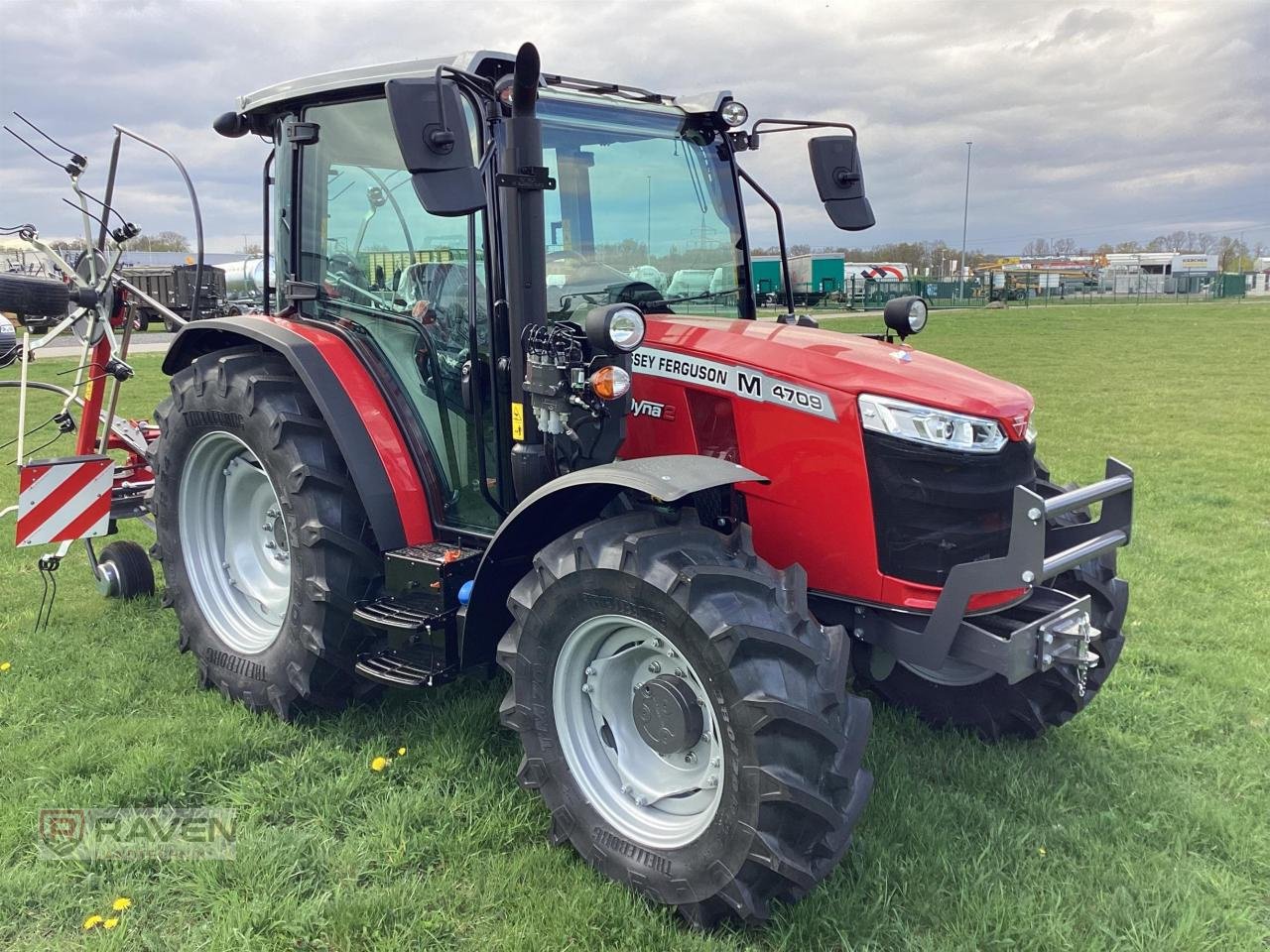 Traktor типа Massey Ferguson 4709M Cab, Neumaschine в Sulingen (Фотография 8)