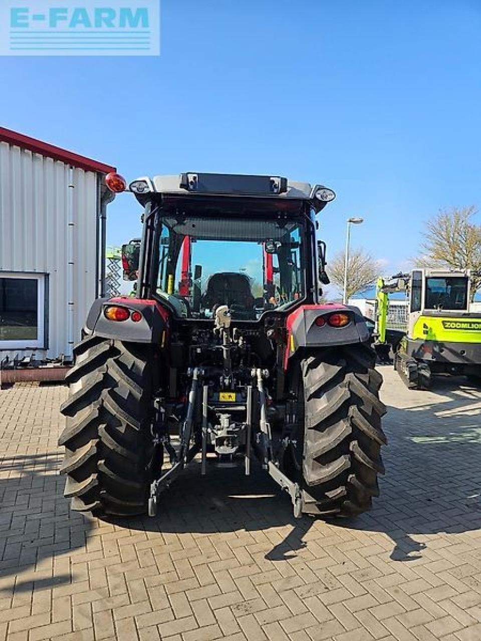 Traktor des Typs Massey Ferguson 4709m dyna-2, Gebrauchtmaschine in STAPEL (Bild 5)