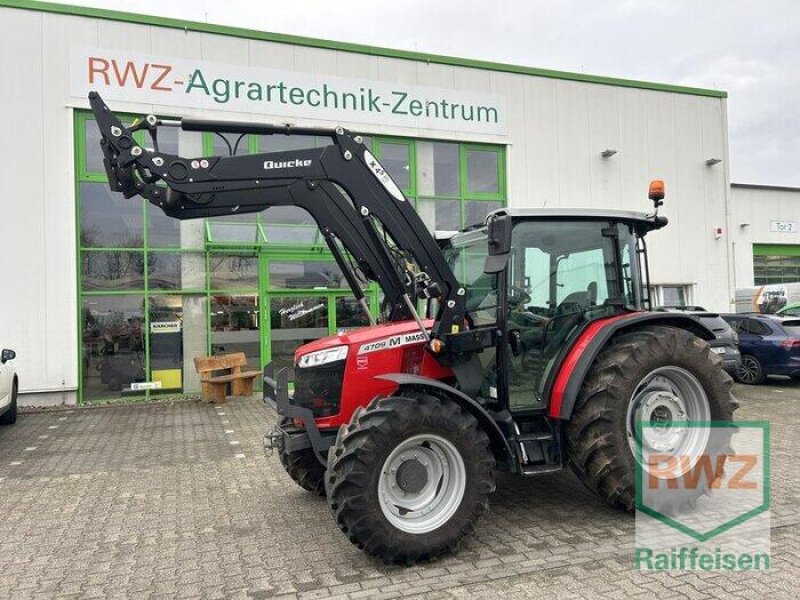Traktor tipa Massey Ferguson 4709M Dyna 2, Gebrauchtmaschine u Geldern