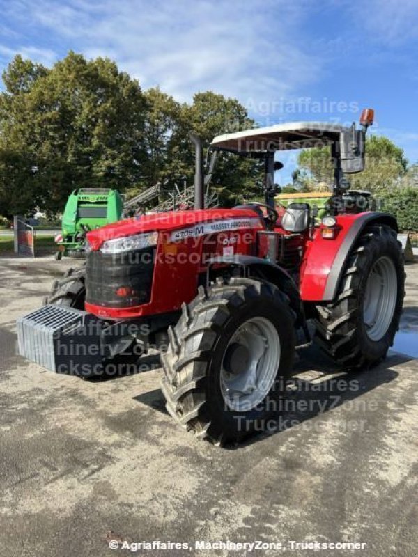 Traktor от тип Massey Ferguson 4709M, Gebrauchtmaschine в BOULOGNE SUR GESSE (Снимка 3)