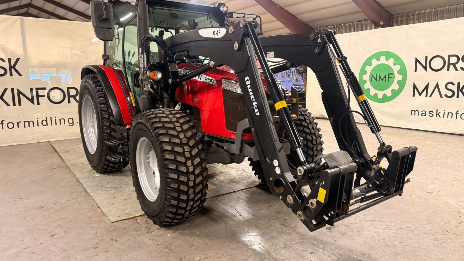 Traktor van het type Massey Ferguson 4710M, Gebrauchtmaschine in Ølen (Foto 8)