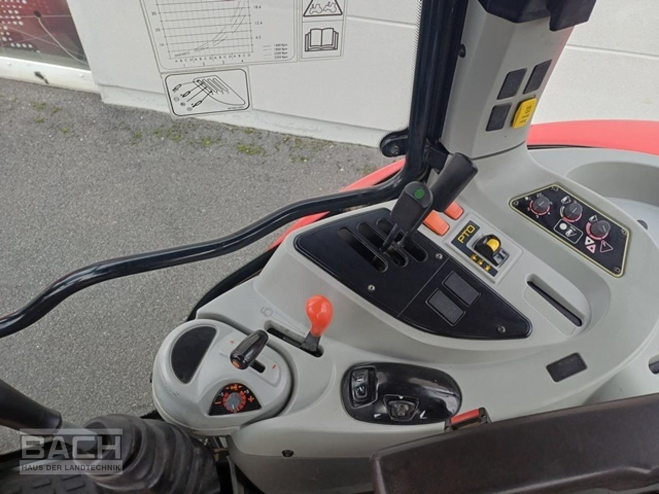 Traktor typu Massey Ferguson 5410, Gebrauchtmaschine v Boxberg-Seehof (Obrázek 6)