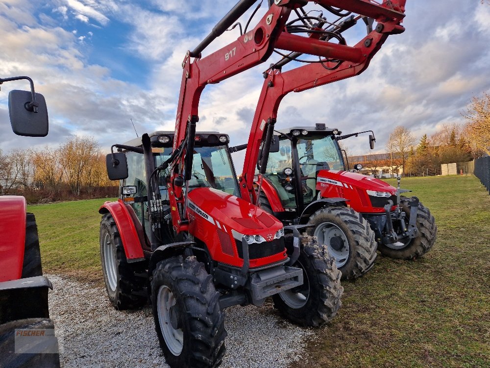 Traktor des Typs Massey Ferguson 5410, Gebrauchtmaschine in Pfoerring (Bild 1)