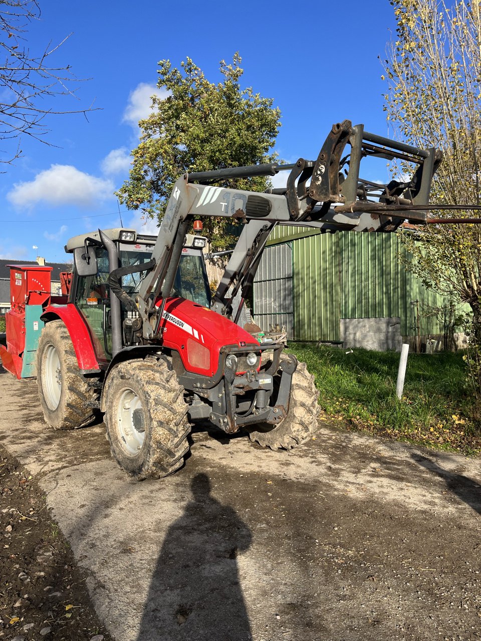 Traktor des Typs Massey Ferguson 5435 Dyna 4, Gebrauchtmaschine in MALESTROIT (Bild 3)