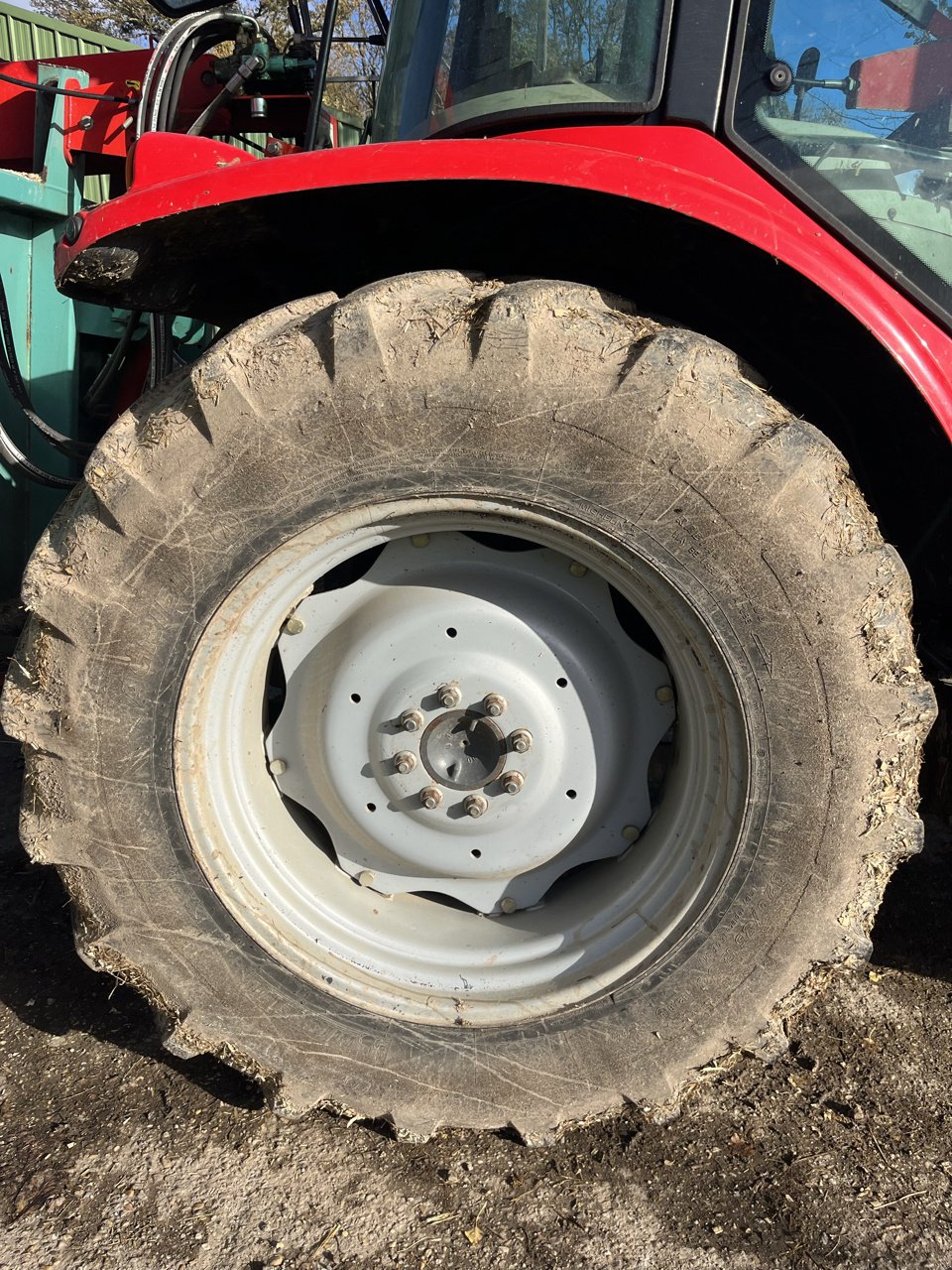 Traktor des Typs Massey Ferguson 5435 Dyna 4, Gebrauchtmaschine in MALESTROIT (Bild 8)