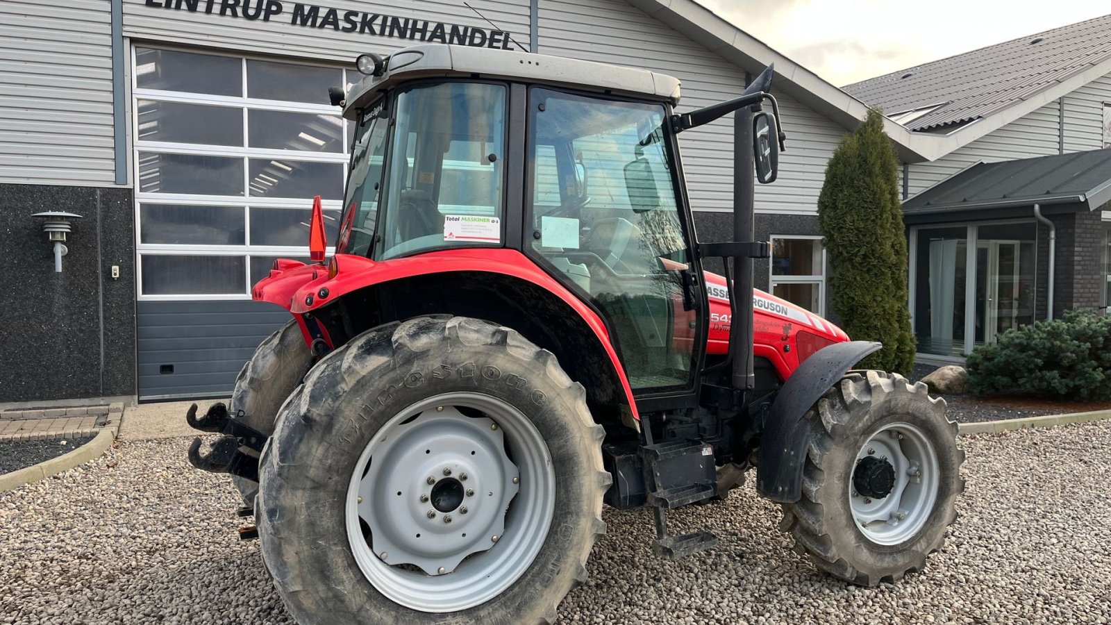 Traktor del tipo Massey Ferguson 5435 Stepnose med utrolig godt udsyn. Dyna 4. Handy velholdt traktor, Gebrauchtmaschine en Lintrup (Imagen 13)
