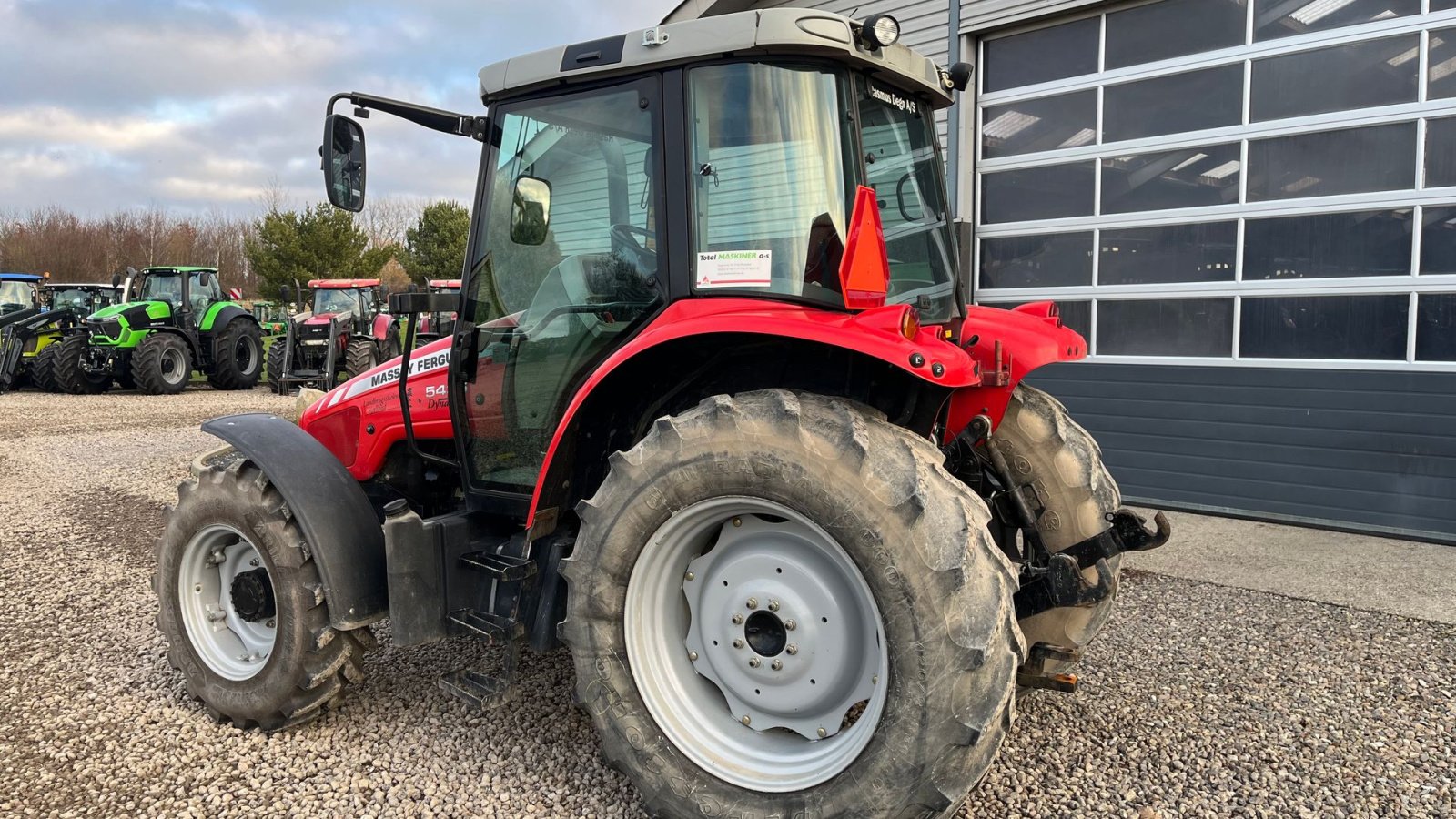 Traktor del tipo Massey Ferguson 5435 Stepnose med utrolig godt udsyn. Dyna 4. Handy velholdt traktor, Gebrauchtmaschine en Lintrup (Imagen 3)