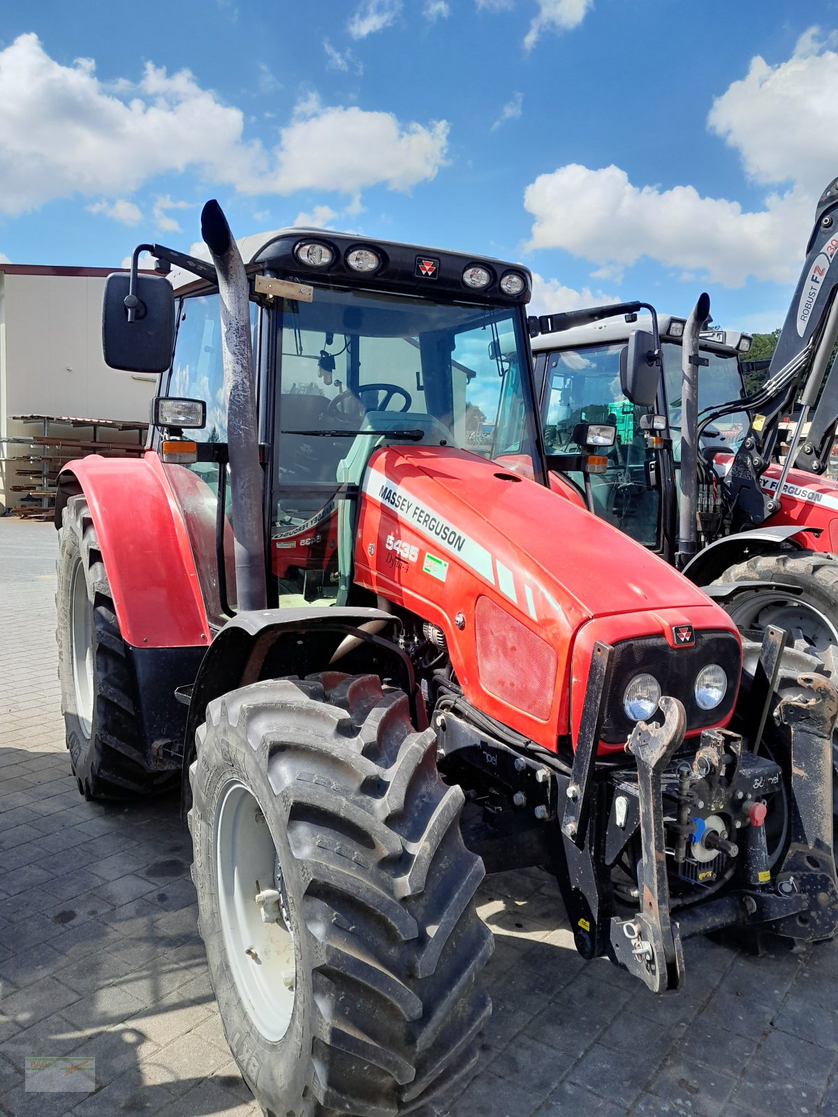 Traktor типа Massey Ferguson 5435, Gebrauchtmaschine в Ingelfingen-Stachenhausen (Фотография 2)