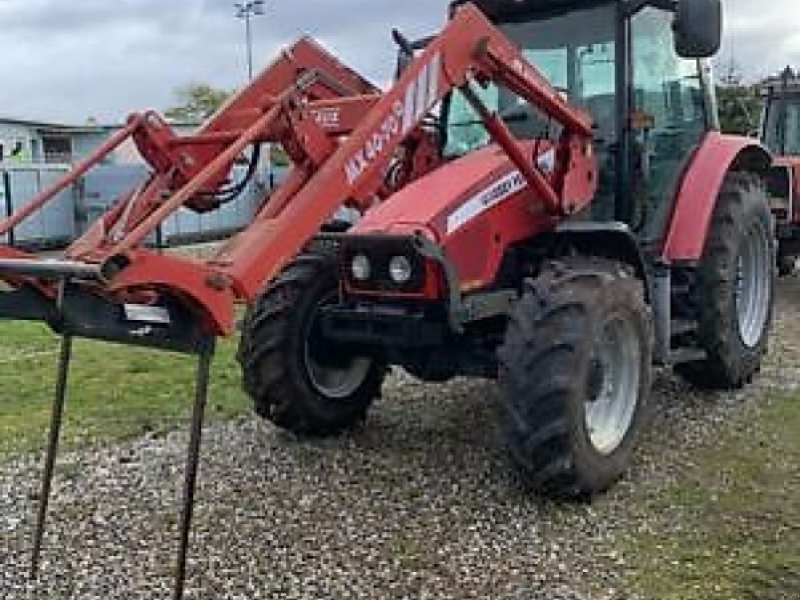 Traktor типа Massey Ferguson 5435, Gebrauchtmaschine в Muespach