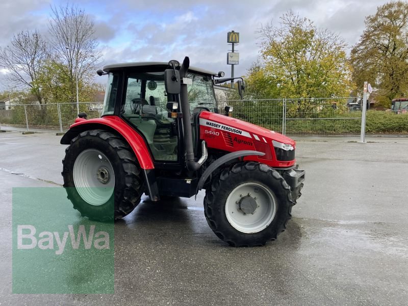 Traktor des Typs Massey Ferguson 5440 DYNA 4, Gebrauchtmaschine in Riedlingen (Bild 3)