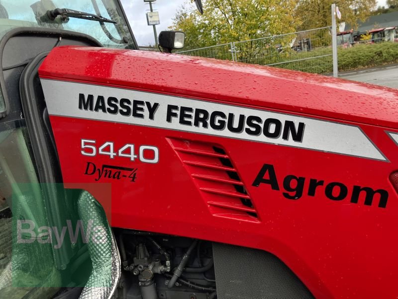 Traktor des Typs Massey Ferguson 5440 DYNA 4, Gebrauchtmaschine in Riedlingen (Bild 11)