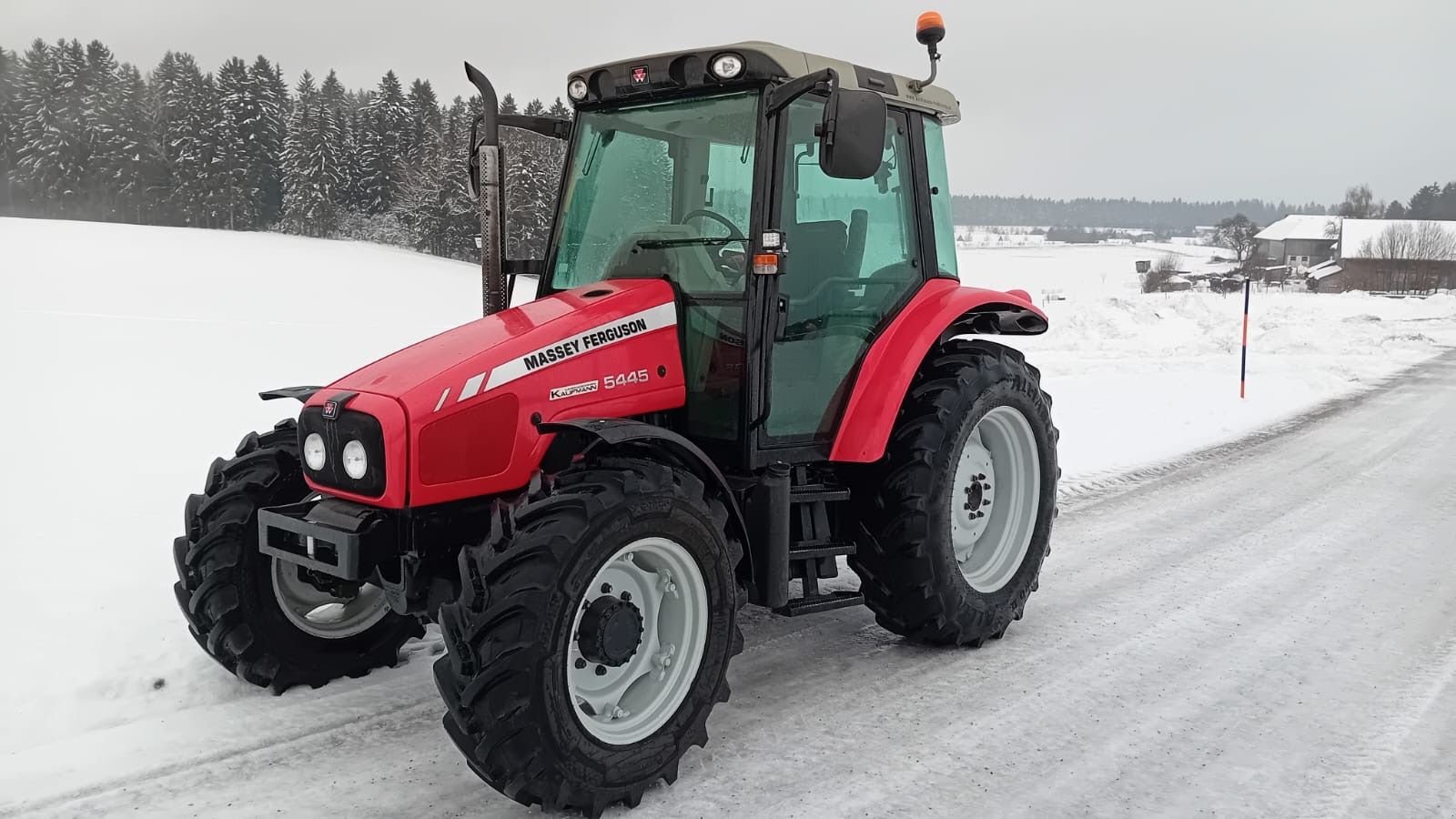 Traktor typu Massey Ferguson 5445-4 Standard, Gebrauchtmaschine w NATTERNBACH (Zdjęcie 1)