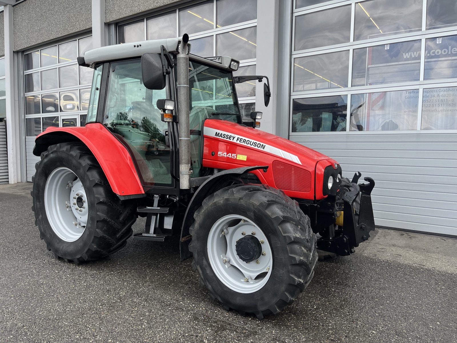 Traktor typu Massey Ferguson 5445-4, Gebrauchtmaschine v Frastanz (Obrázek 3)