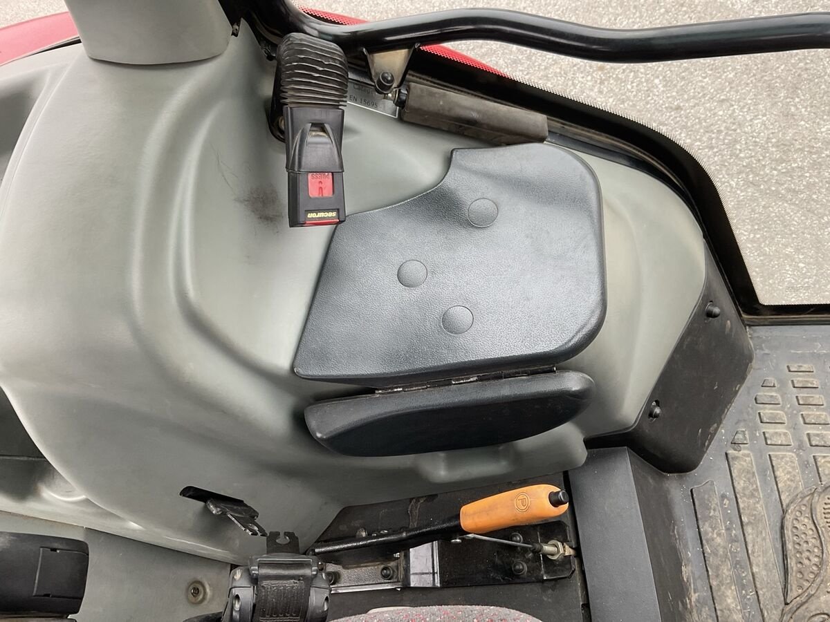 Traktor типа Massey Ferguson 5445 Dyna 4 Euroline, Gebrauchtmaschine в Zwettl (Фотография 29)