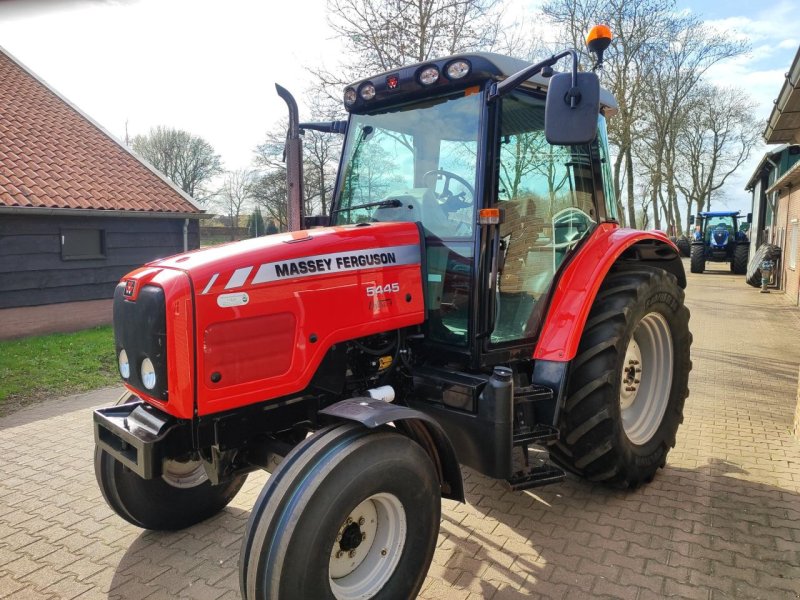 Traktor типа Massey Ferguson 5445 Dyna 4, Gebrauchtmaschine в Rouveen (Фотография 1)