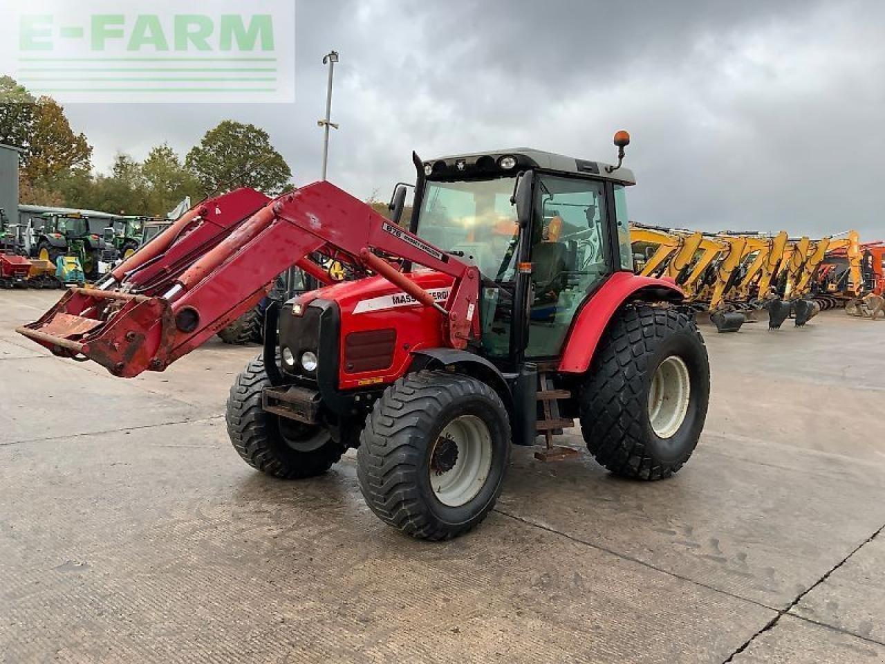 Traktor des Typs Massey Ferguson 5445 tractor (st25029), Gebrauchtmaschine in SHAFTESBURY (Bild 5)