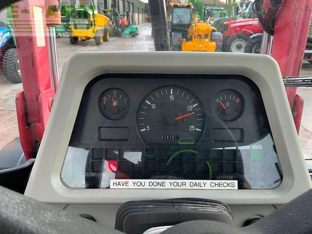 Traktor des Typs Massey Ferguson 5445 tractor (st25029), Gebrauchtmaschine in SHAFTESBURY (Bild 19)