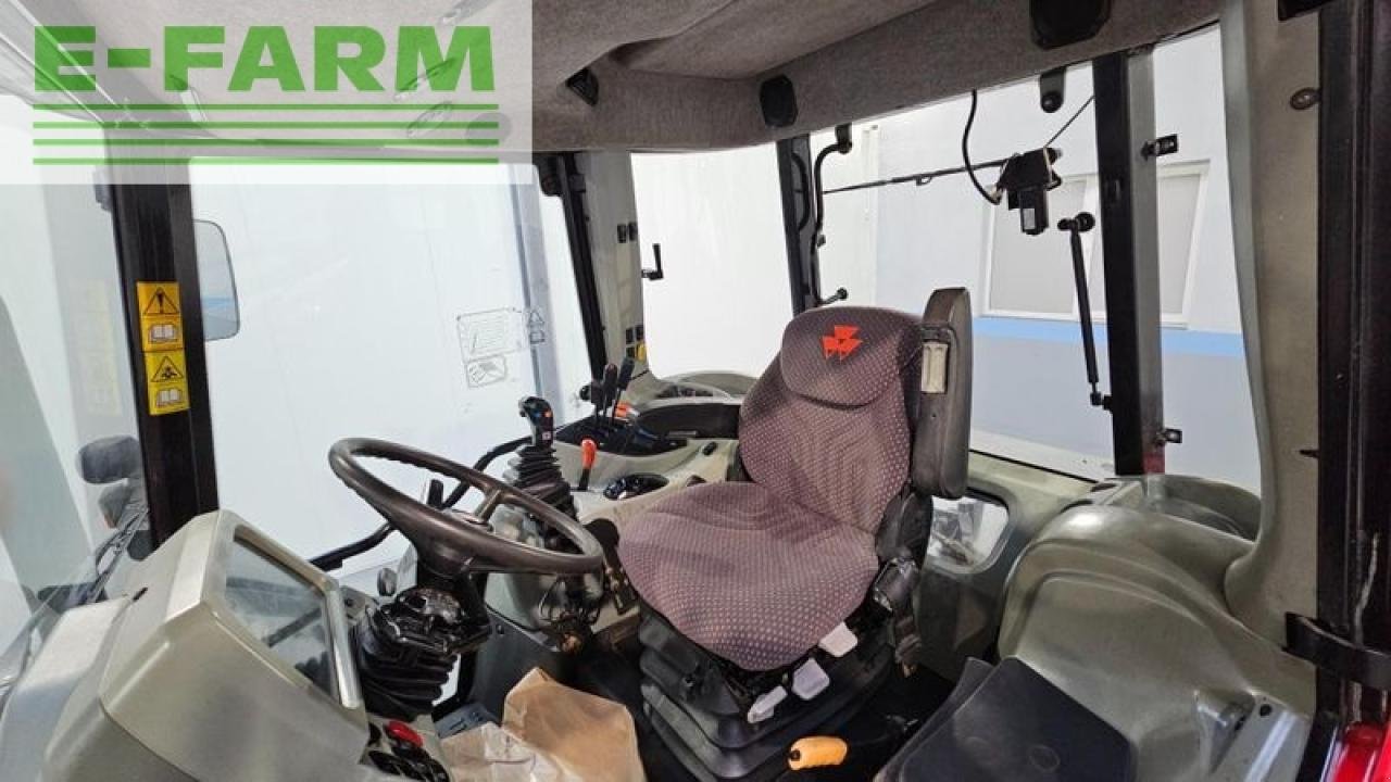 Traktor des Typs Massey Ferguson 5450 dyna 4, Gebrauchtmaschine in MORDY (Bild 3)