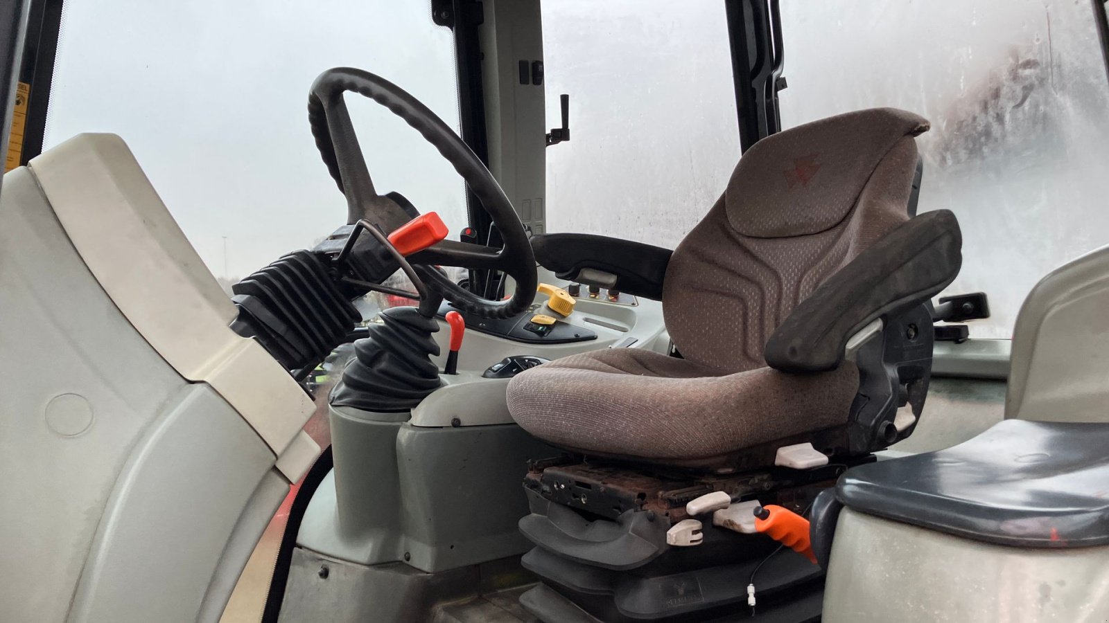 Traktor vrste Massey Ferguson 5455 Dyna 2, Gebrauchtmaschine v Svenstrup J (Slika 3)