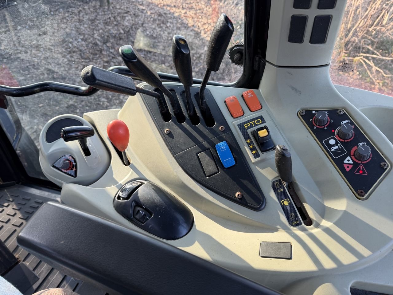 Traktor типа Massey Ferguson 5455 Dyna 4, Gebrauchtmaschine в Rossum (Фотография 9)