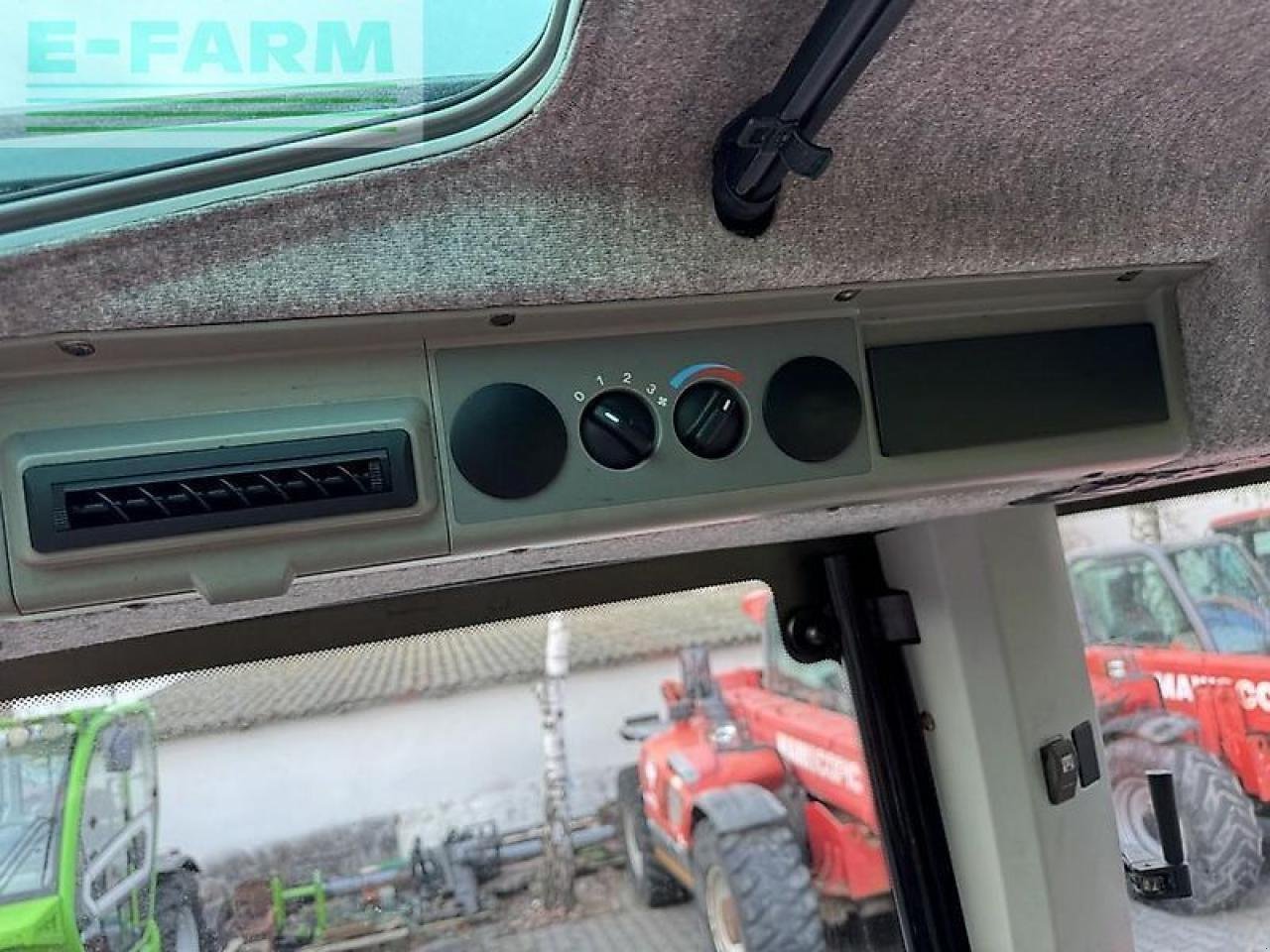 Traktor typu Massey Ferguson 5455 + faucheux prestige 120, Gebrauchtmaschine v DAMAS?AWEK (Obrázek 15)