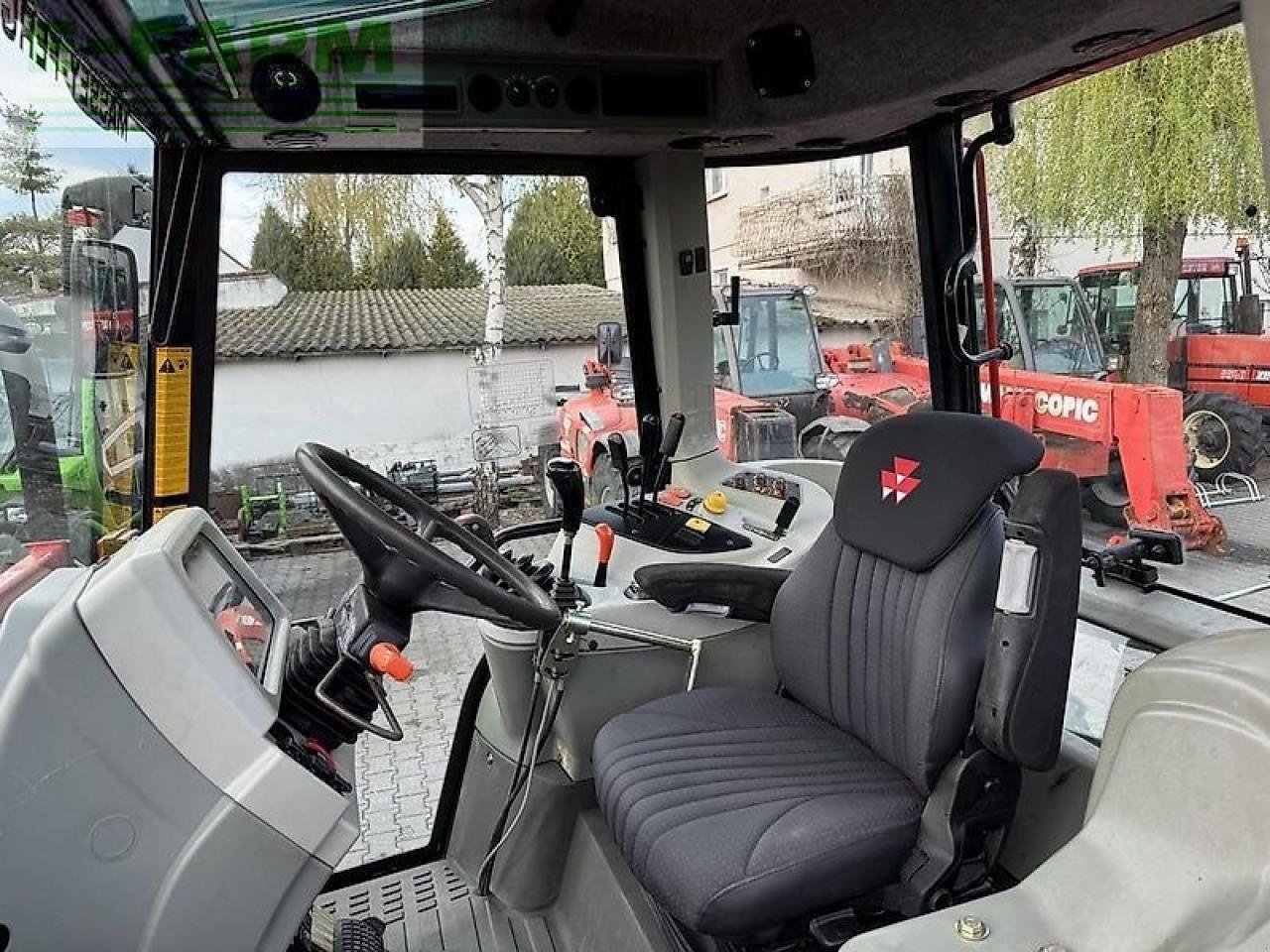 Traktor типа Massey Ferguson 5455 + faucheux prestige 120, Gebrauchtmaschine в DAMAS?AWEK (Фотография 11)