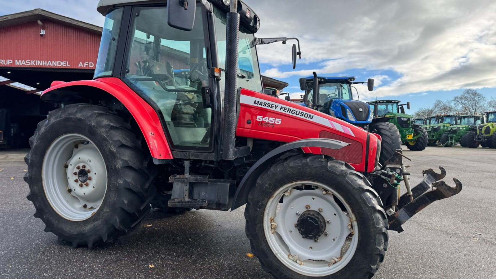 Traktor des Typs Massey Ferguson 5455 KUN 4700 TIMER OG FRONT PTO!, Gebrauchtmaschine in Nørager (Bild 8)