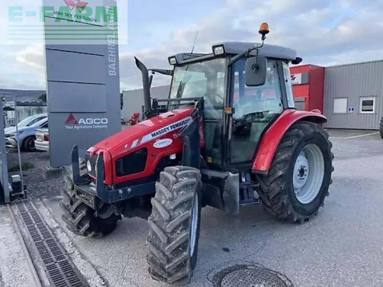 Traktor Türe ait Massey Ferguson 5455, Gebrauchtmaschine içinde MARLENHEIM (resim 1)